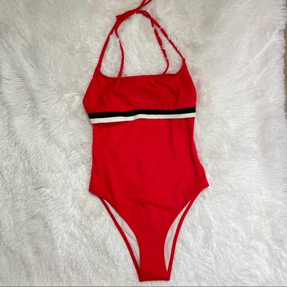 New Solid & Striped The Marina One Piece Size M